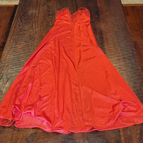 Vintage Joseph Magnin Rene' Red Lingerie Nightgown Floral Lace Trim Small Petite - Picture 2 of 11